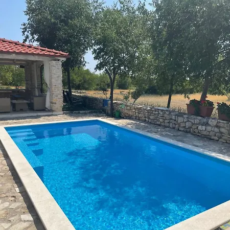Holiday home Holiday Home Toma *