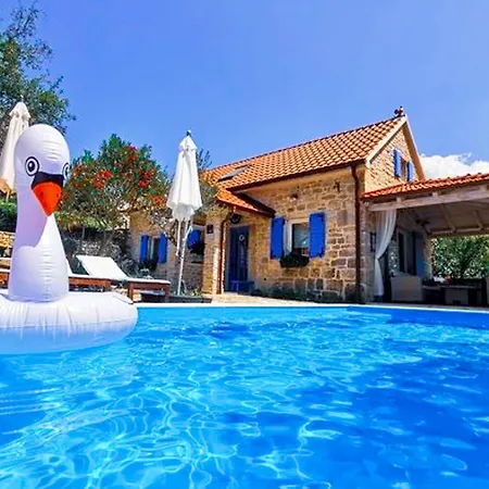 Holiday home Holiday Home Toma