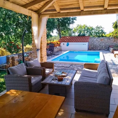 Holiday home Holiday Home Toma *